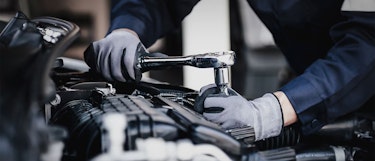  Bildemontering och skadeservice